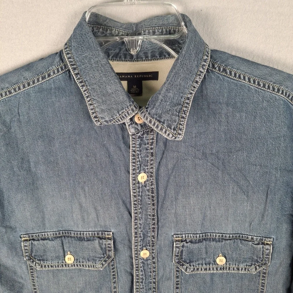 Vintage Banana Republic Denim Shirt M Blue Contrast Cuffs‎ Double Pocket Cotton